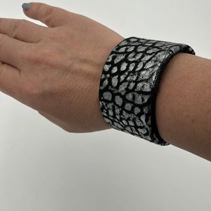 Animal print silver on black fabric bracelet